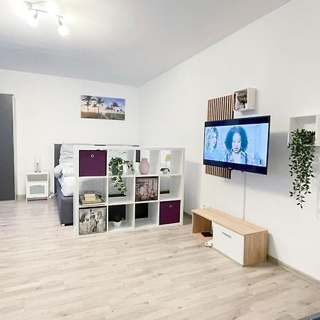 Perfekte 1,5 Wohnung Zentral In Leonberg Gegenueber Einkaufzentrum Eksteriør billede