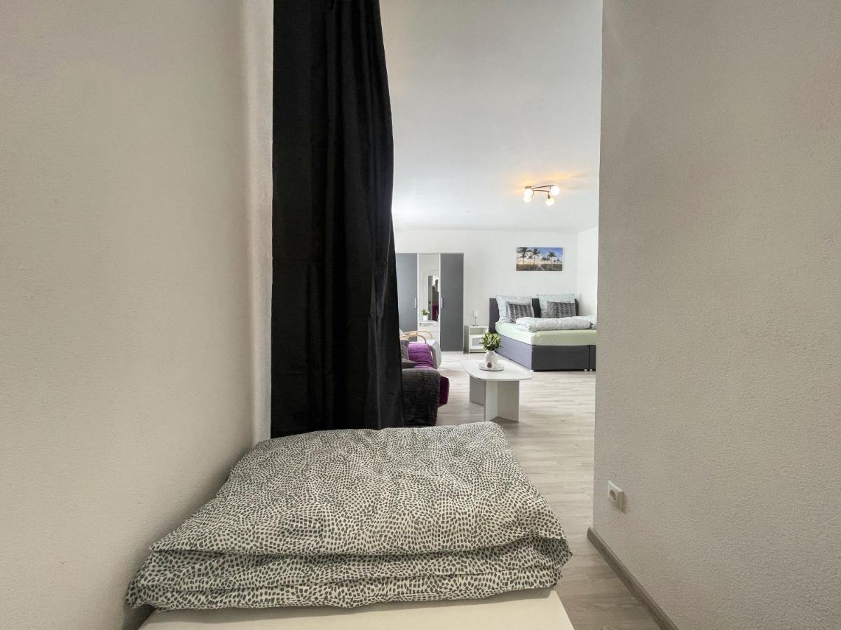 Perfekte 1,5 Wohnung Zentral In Leonberg Gegenueber Einkaufzentrum Eksteriør billede