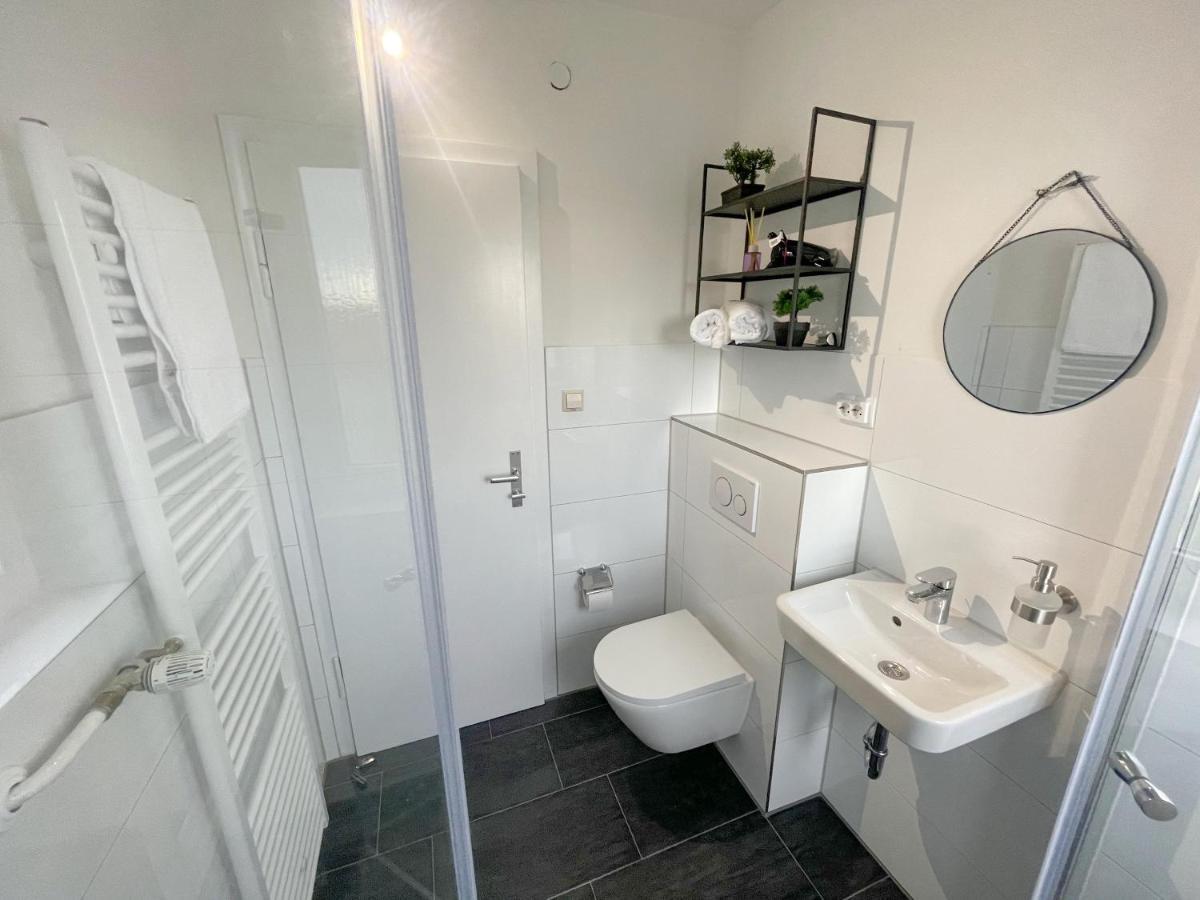 Perfekte 1,5 Wohnung Zentral In Leonberg Gegenueber Einkaufzentrum Eksteriør billede